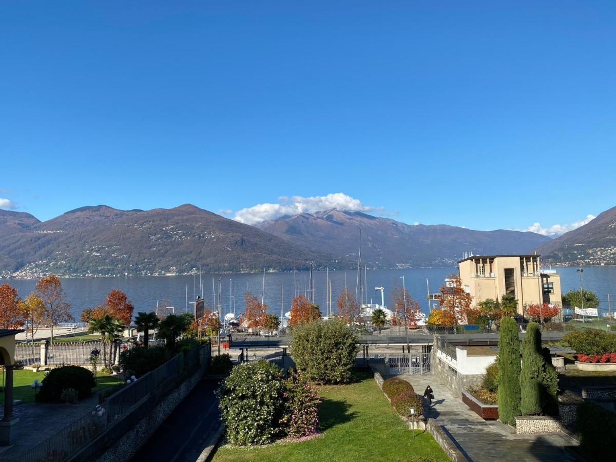 Appartamento Palazzo Di Vetro Luino Luaran gambar